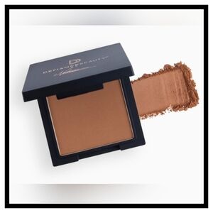 Defiance Beauty Satin Sovereign Bronzer in Shade Goddess Glow
